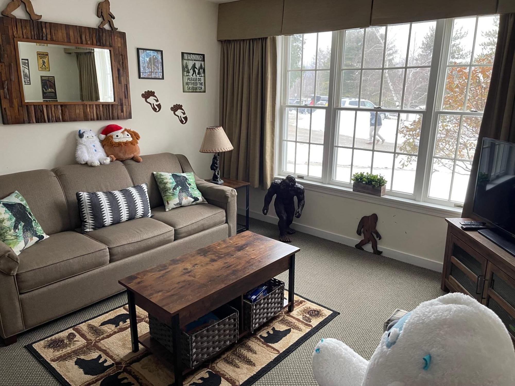 Unique Yeti-Theme Ski On Off Suite Jiminy-Sleeps 4 Hancock Ngoại thất bức ảnh